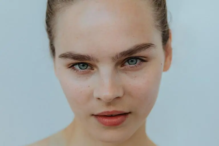 Szkolenie i inspiracja stylizacji brwi Eyebar